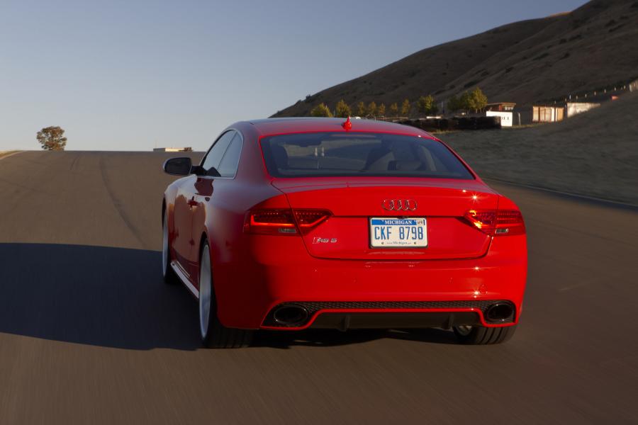  Audi RS5 Coupe 2012 года  (NA) (фото 23 из 104)